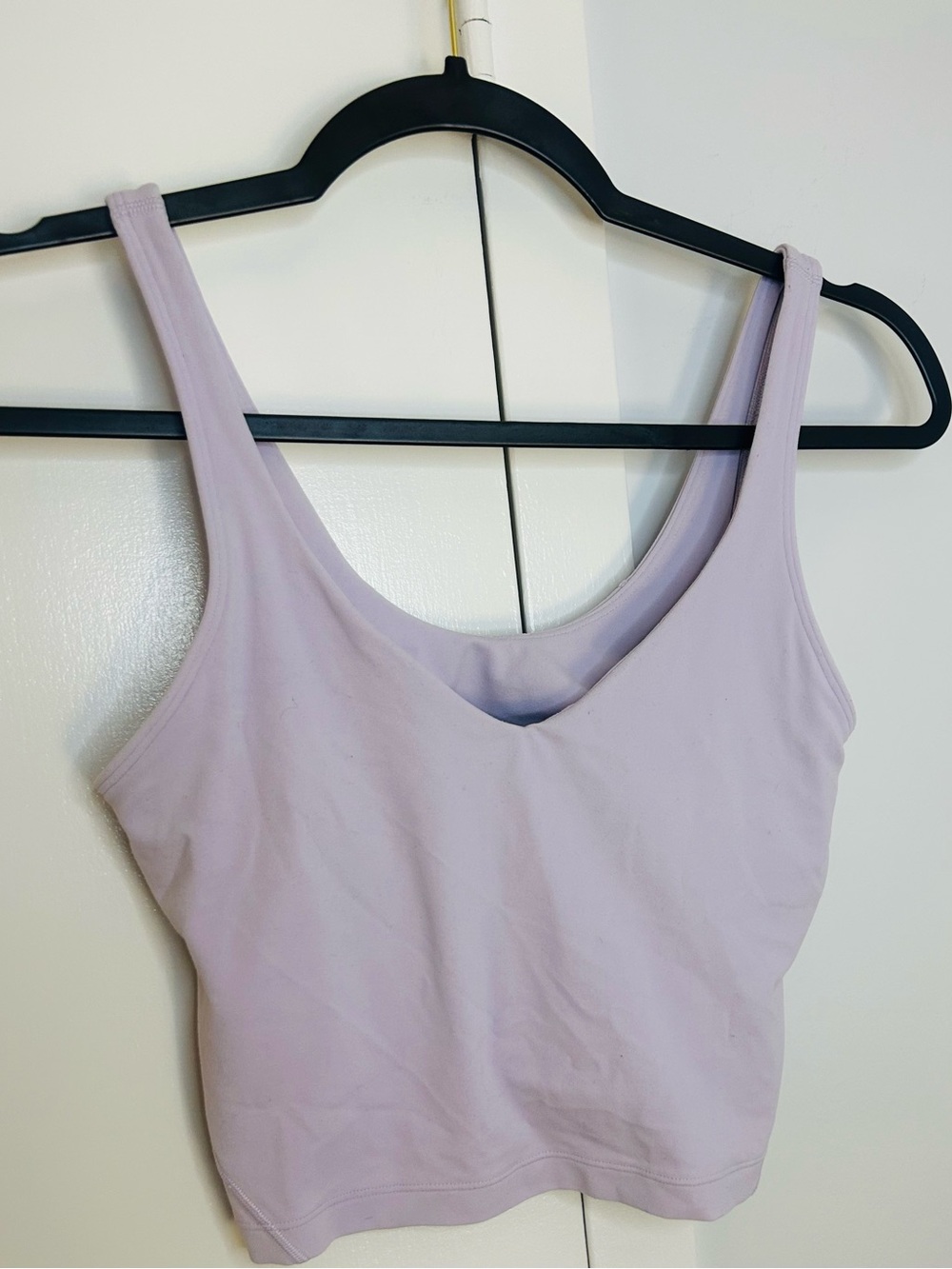 Lululemon WOMENS Lilac Scoop Tank Size 6